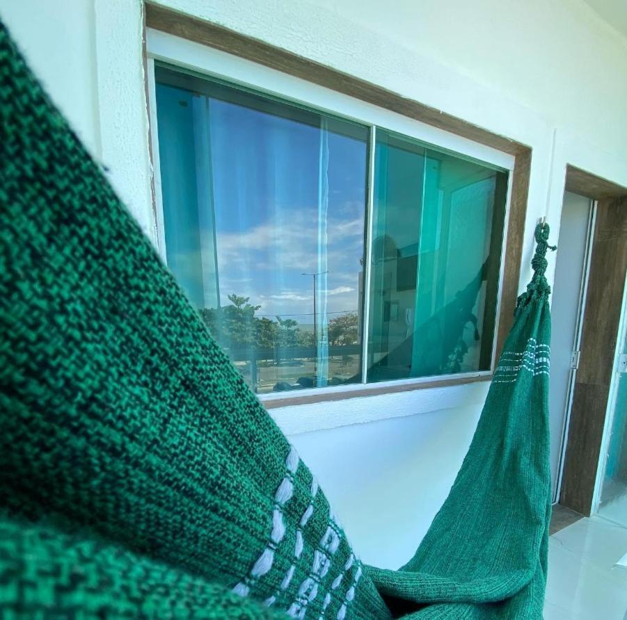 Quarto com Cama de Casal ou 2 de Solteiro e Varanda